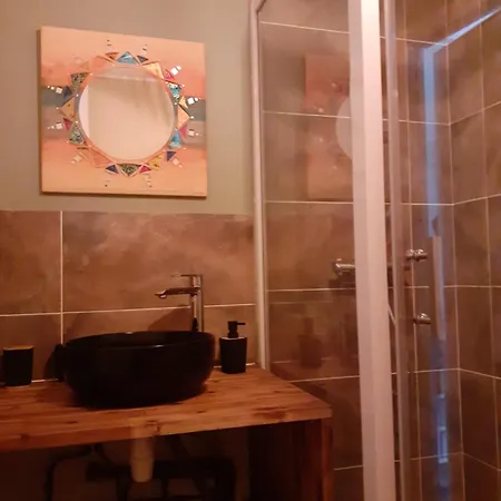 Les Loges De Yoff Bed and breakfast *