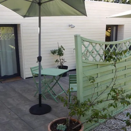 Les Loges De Yoff Bed and breakfast *